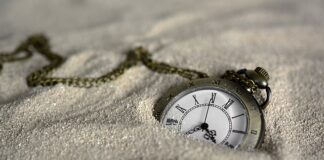 Jak się nazywa zegar z piaskiem?