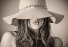 Jakie są teraz modne bluzki? Jakie są teraz modne bluzki?